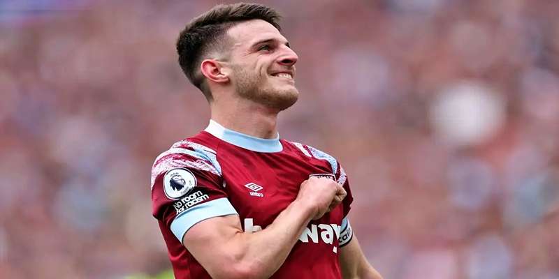 Tình trường kín tiếng của Declan Rice